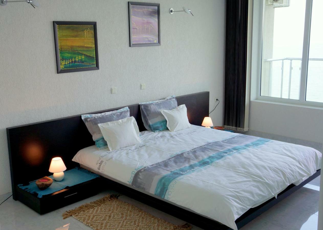 Silver Beach Delux Apartments Byala  Bagian luar foto