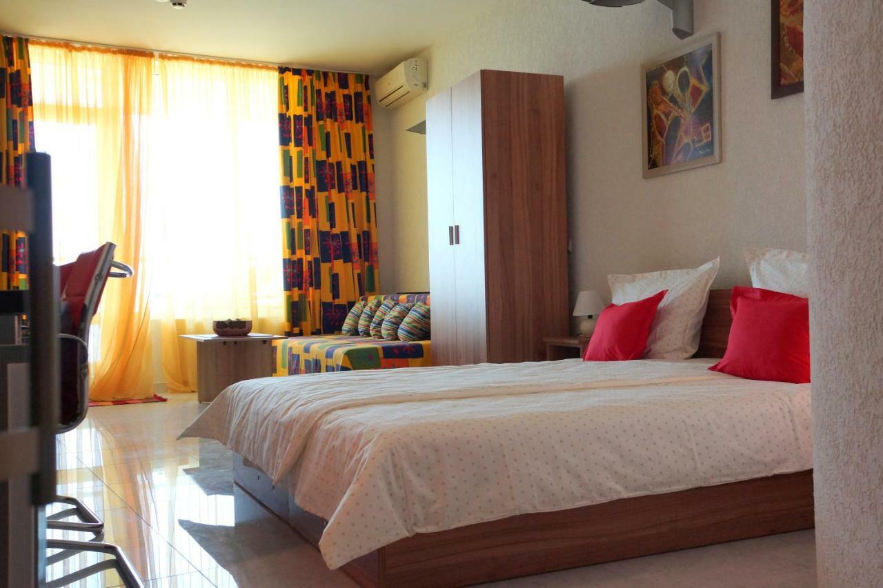 Silver Beach Delux Apartments Byala  Bagian luar foto