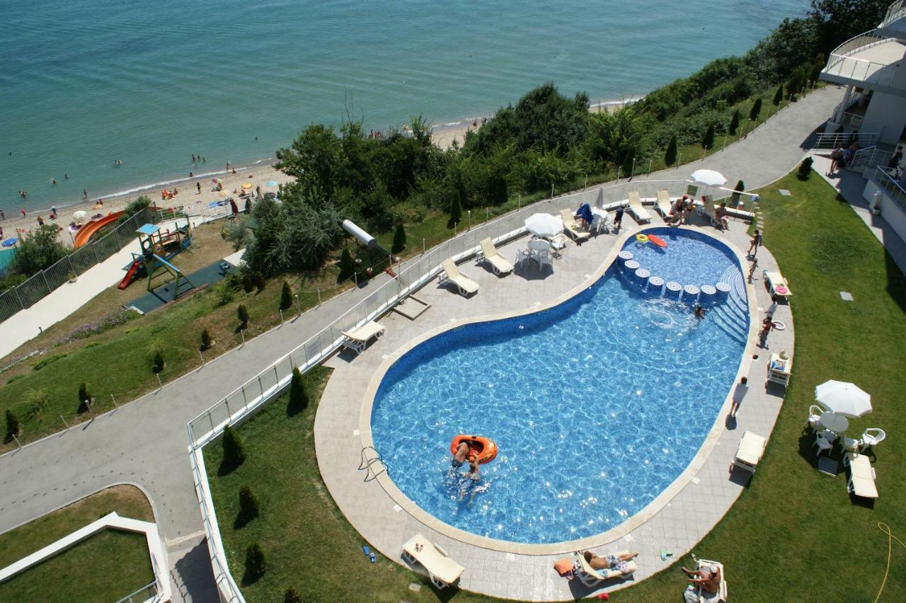 Silver Beach Delux Apartments Byala  Bagian luar foto