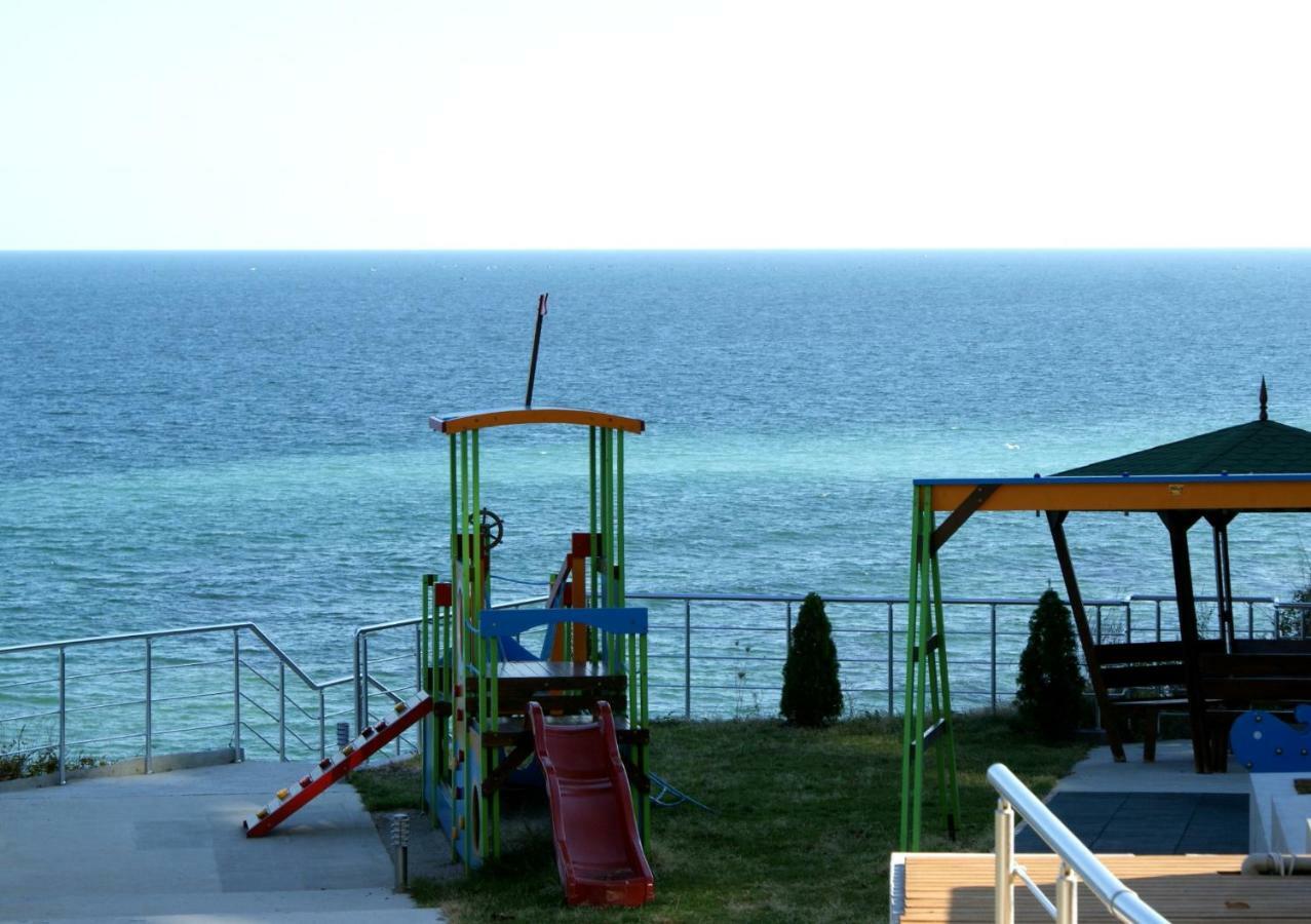 Silver Beach Delux Apartments Byala  Bagian luar foto