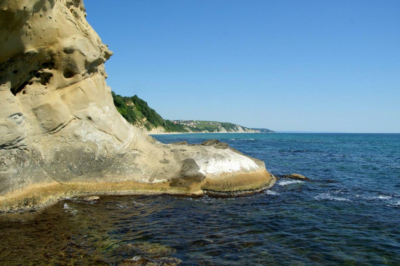 Silver Beach Delux Apartments Byala  Bagian luar foto