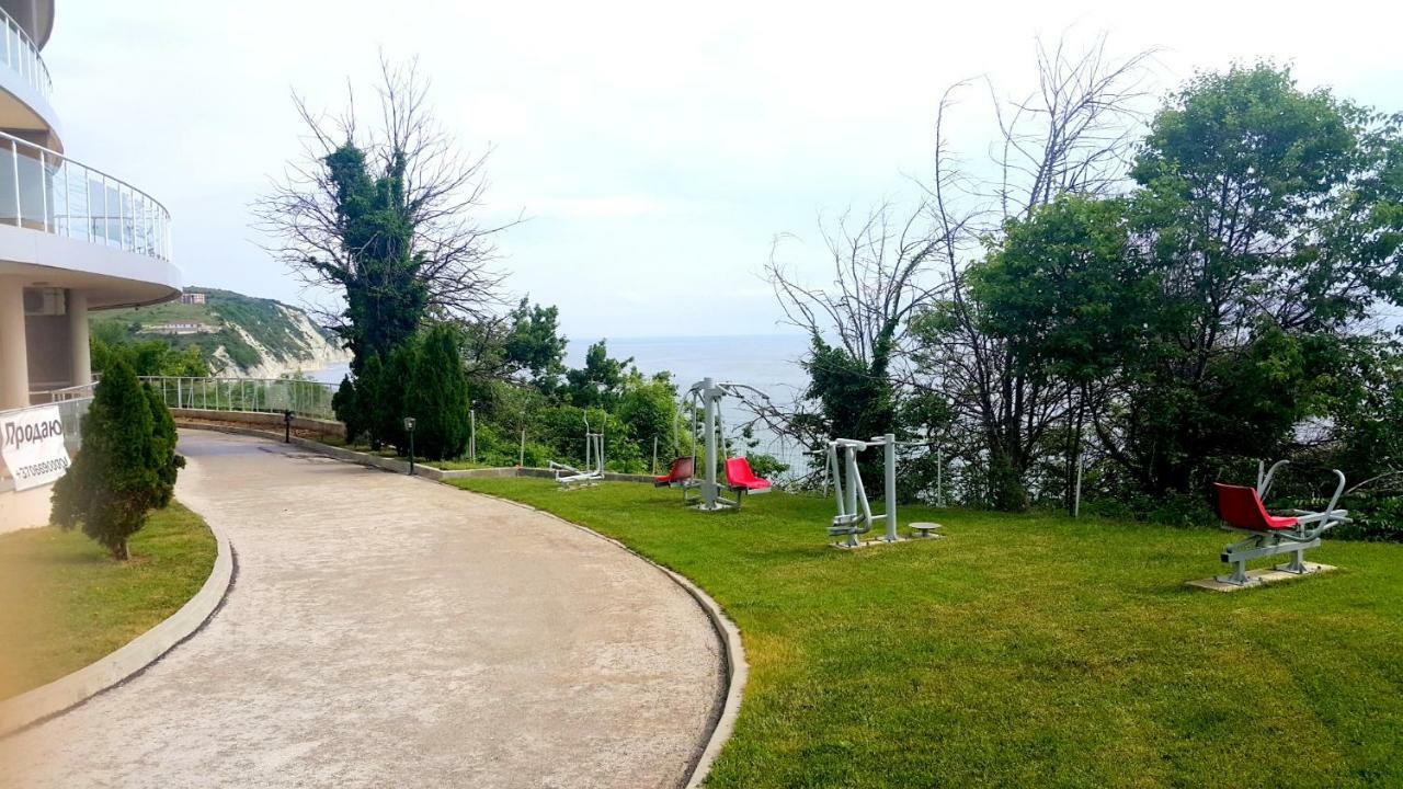 Silver Beach Delux Apartments Byala  Bagian luar foto