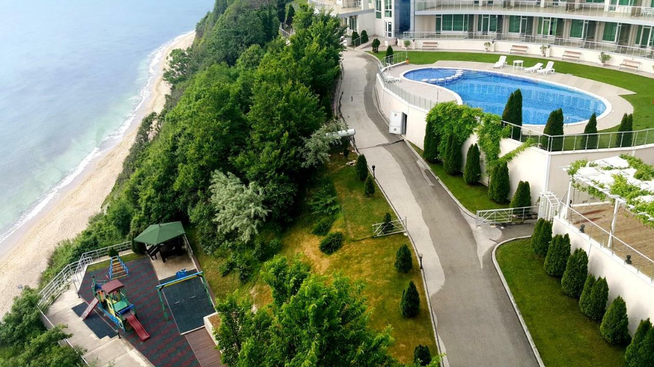 Silver Beach Delux Apartments Byala  Bagian luar foto